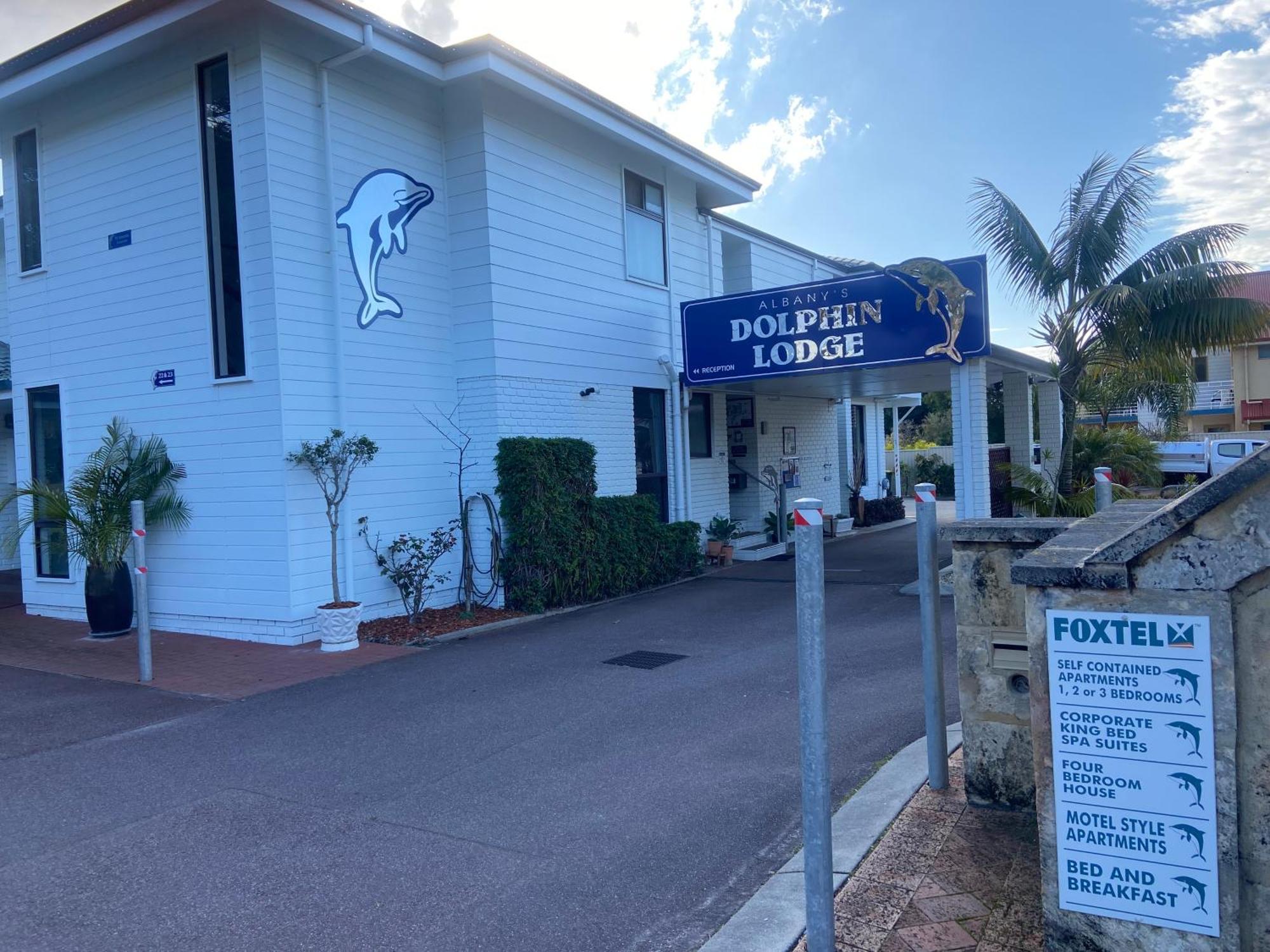 Dolphin Lodge Albany - Self Contained Apartments At Middleton Beach Exterior photo