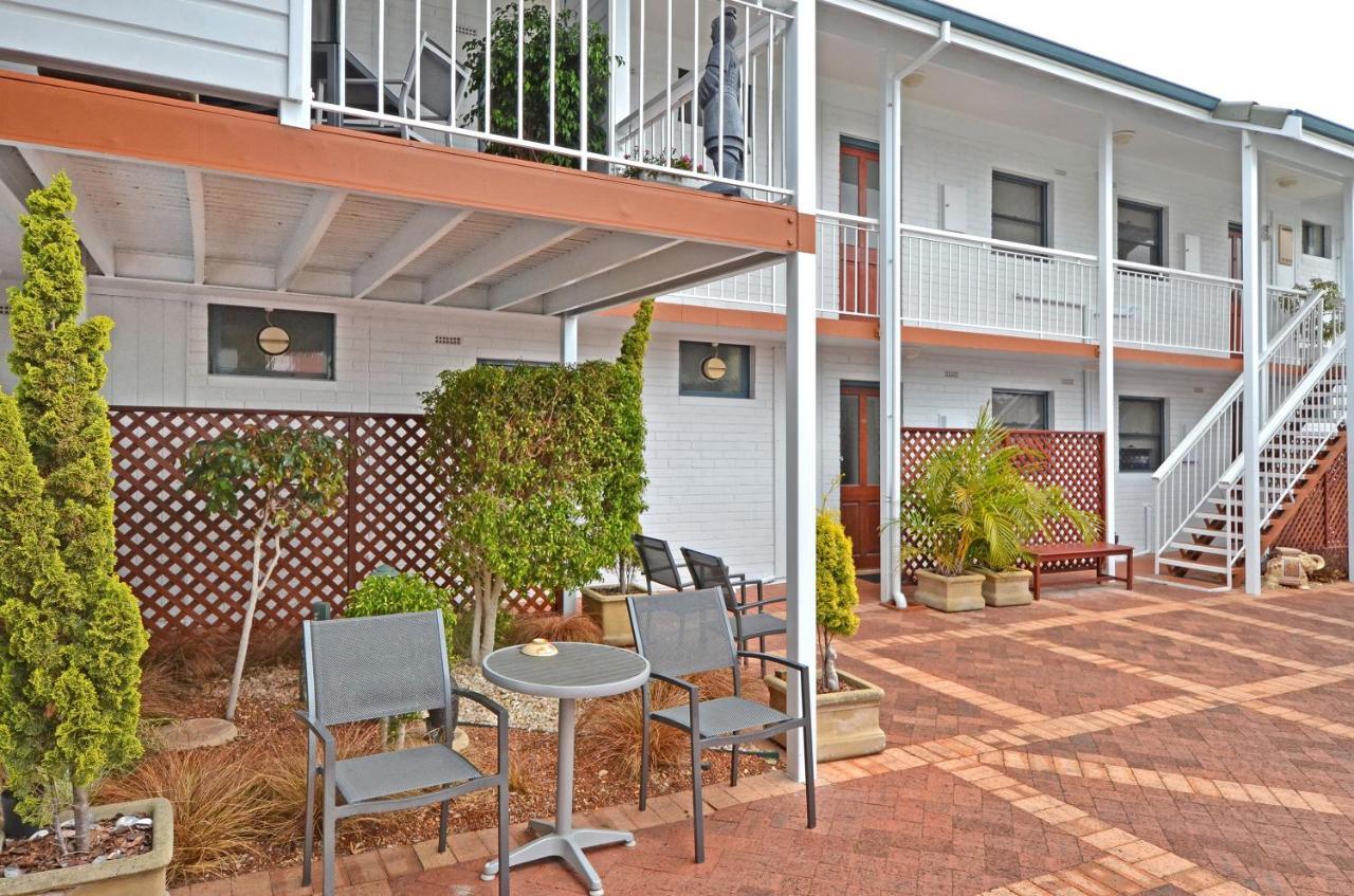 Dolphin Lodge Albany - Self Contained Apartments At Middleton Beach Exterior photo